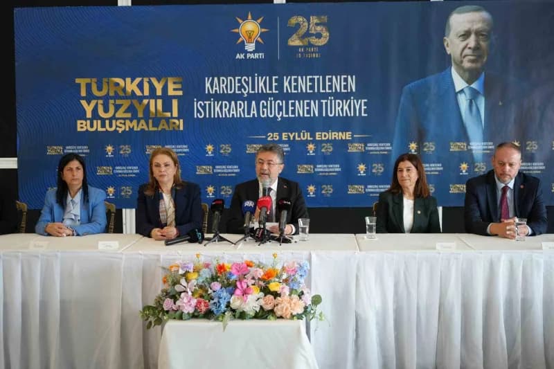 Tarım ve Orman Bakanı İbrahim Yumaklı, "Bu yılki bitkisel üretim beklentimiz 140 milyon tonu aşmış durumda. Bu rakam Cum