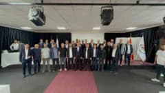 Bitlis Organize Sanayi Bölgesi 1. Olağan Genel Kurul Toplantısı katılımcıları ve yönetim kurulu üyeleri