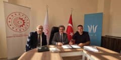 Bitlis’te DAKA destekli projeler için düzenlenen imza töreninden bir kare