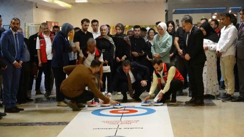 Bitlis’te, Aile ve Sosyal Hizmetler İl Müdürlüğü tarafından yürütülen "Evlenecek Gençlerin Desteklenmesi Projesi" kapsam