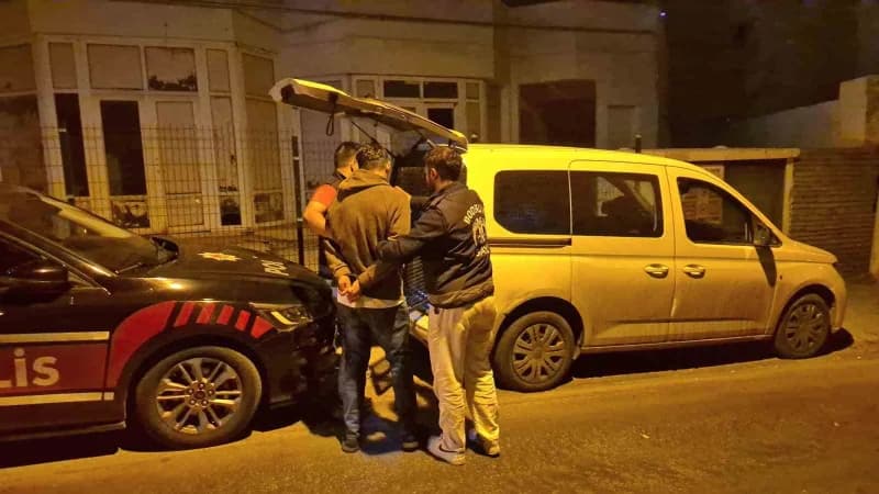 Muğla'nın Bodrum ilçesinde gürültü meselesinden çıkan kavgada 1 kişi bıçaklanarak öldürüldü