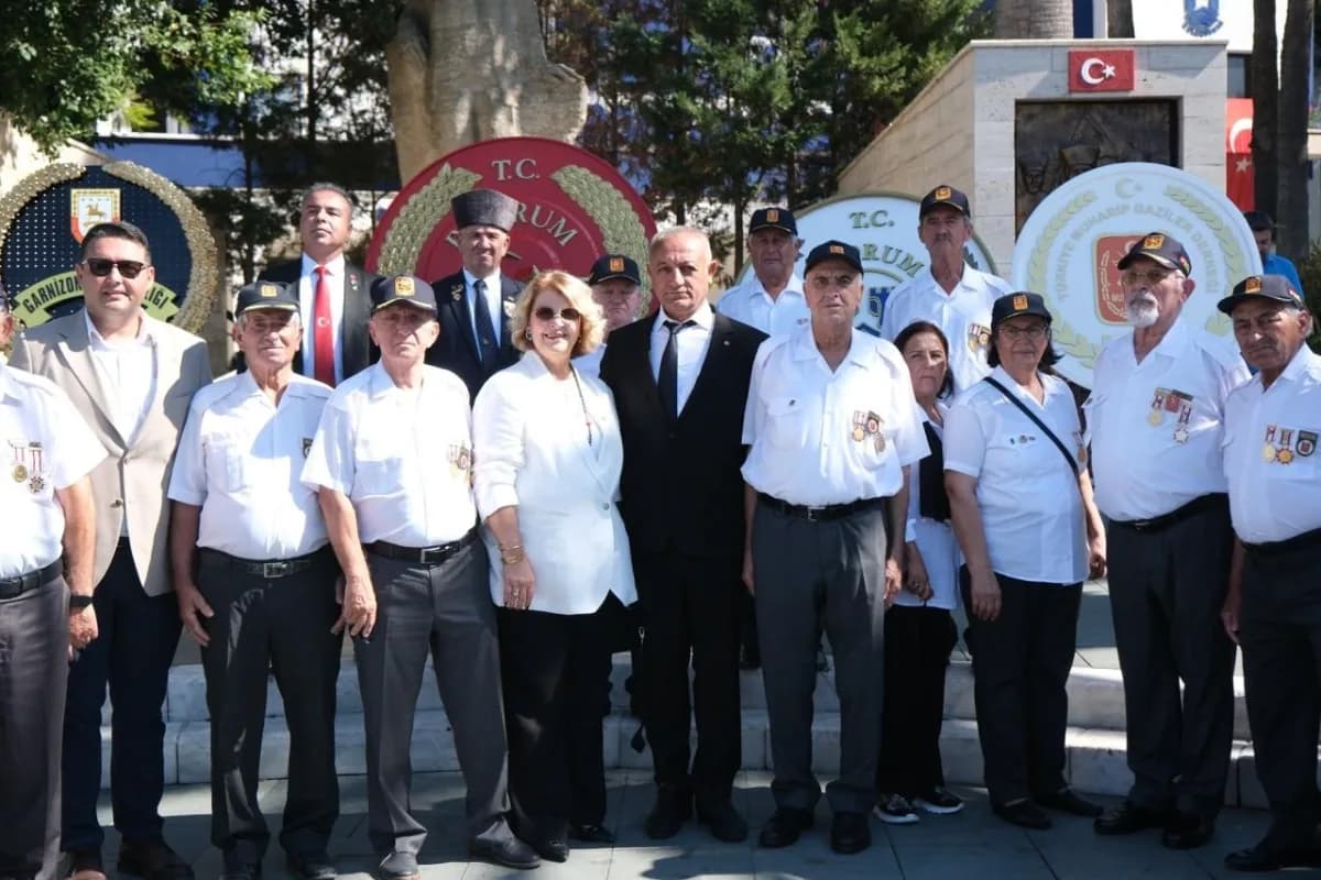 Muğla’nın Bodrum ilçesinde 19 Eylül Gaziler Günü dolayısıyla Gaziler, gazi aileleri ve şehit ailelerinin katılımıyla tör