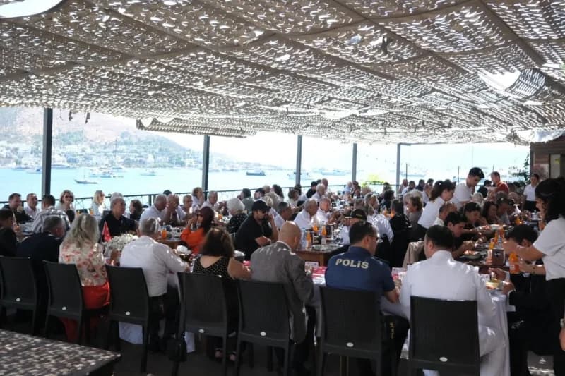 Muğla’nın Bodrum ilçesinde 19 Eylül Gaziler Günü dolayısıyla Gaziler, gazi aileleri ve şehit ailelerinin katılımıyla tör