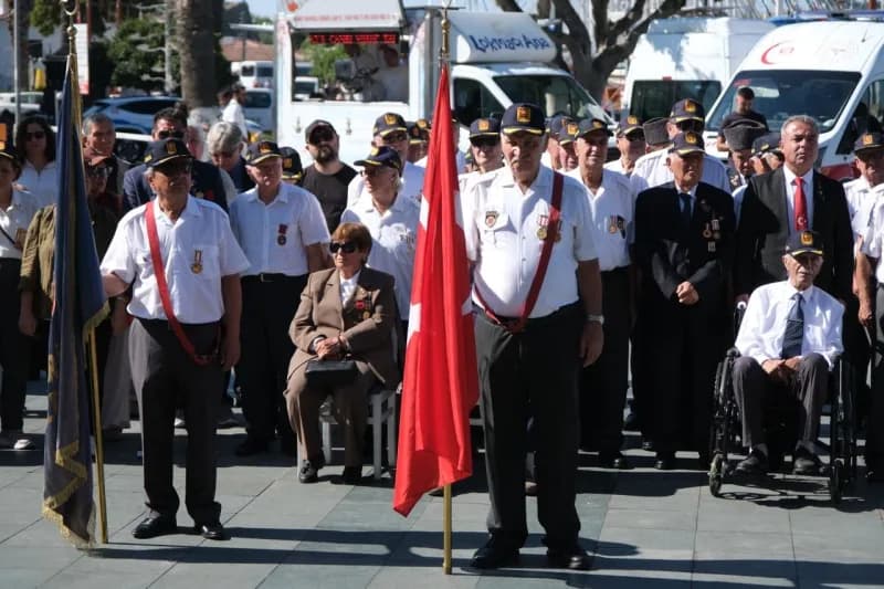 Muğla’nın Bodrum ilçesinde 19 Eylül Gaziler Günü dolayısıyla Gaziler, gazi aileleri ve şehit ailelerinin katılımıyla tör