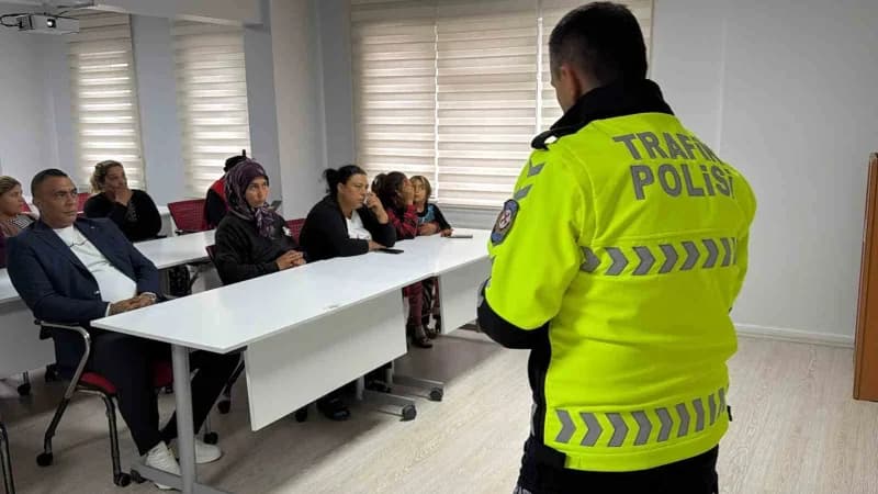 Türk Kızılay Bolu Şubesi tarafından yürütülen "Sıfır Atığa Emek, Geleceğe Destek" projesi kapsamında bağımsız Atık topla