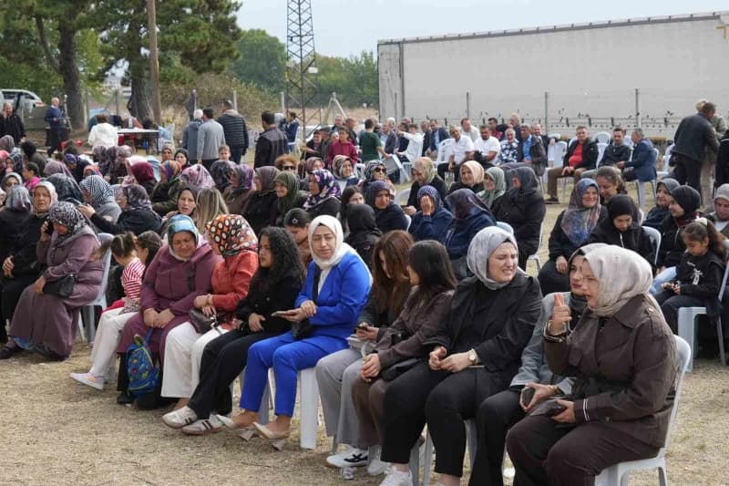 Bolu'da düzenlenen büyük Çorumlular buluşmasında yaklaşık 10 bin kişi bir araya geldi. Hazırlıkları 35 gün önceden başla