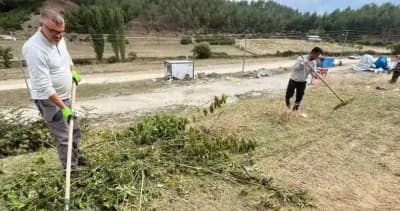 Boyabat Panayırı için hazırlık yapan ekipler, çevre temizliği ve alan düzenlemesi yapıyor