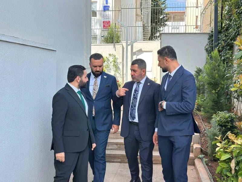 AK Parti Gaziantep Milletvekili Bünyamin Bozgeyik, Suriye Gaziantep Başkonsolosu Ali Mustafa Bey ile bir araya geldi.