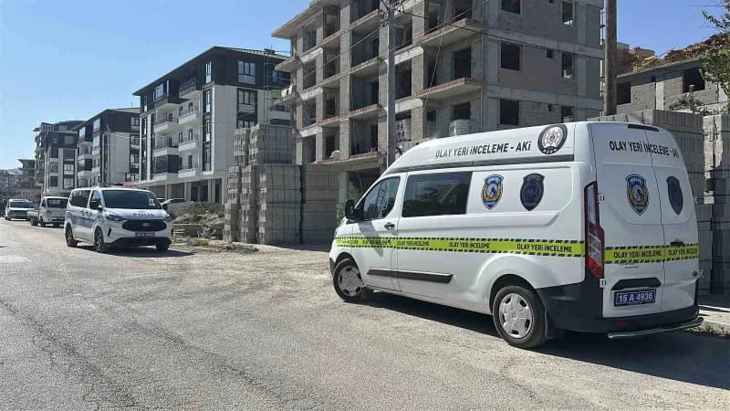 Polis ekiplerince olayla ilgili tahkikat başlatıldı.