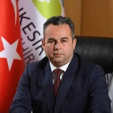 Balıkesir Büyükşehir Belediyesi Burhaniye Koordinatörü Murat Yazgan görevinden ayrıldı açıklaması