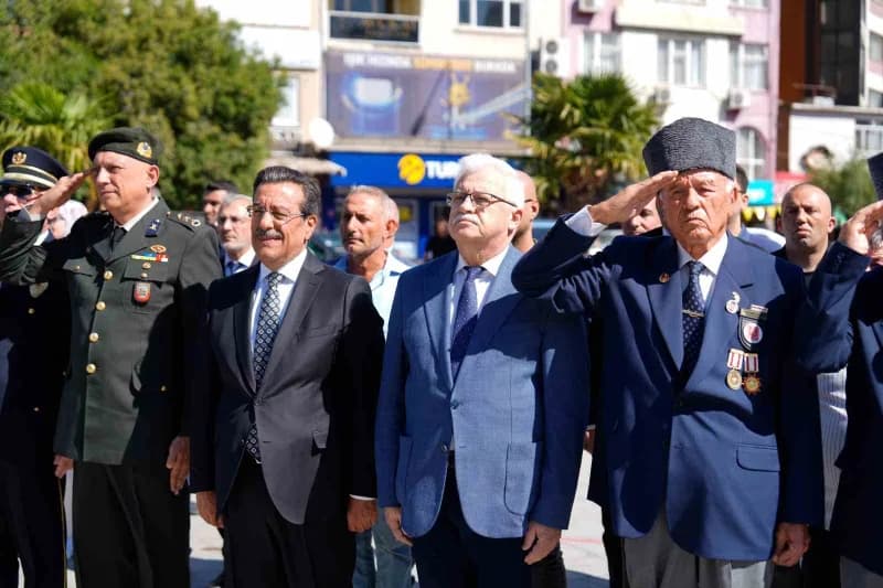 19 Eylül 1921’de Türkiye Büyük Millet Meclisi tarafından Büyük Önder Gazi Mustafa Kemal Atatürk’e "Mareşallik" rütbesi i