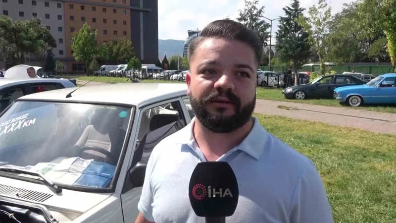 Murat Can’a ait 32 yıllık otomobil, 68 bin kilometrede olmasıyla dikkat çekerken, fuarın gözbebeği araçlarından biri hal