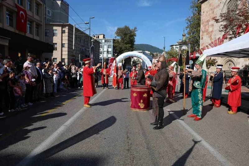 Bursa Büyükşehir Belediyesi, Avrupa Hareketlilik Haftası kapsamında Heykel Atatürk Caddesi’ni ‘arabasız Bir Gün, Hareket