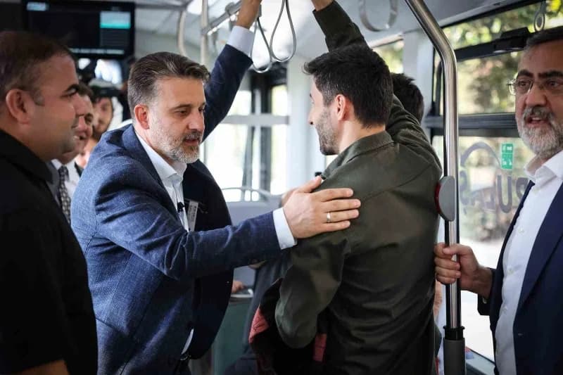 Bursa Büyükşehir Belediye Başkan Vekili Şahin Biba, elektrikli otobüslerin test sürüşlerine katıldı