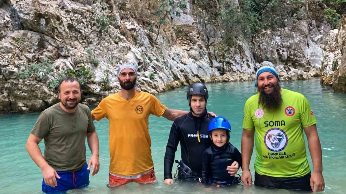 Bursa'nın en genç kanyoncusu Asya, Abadiye kanyonunu geçti