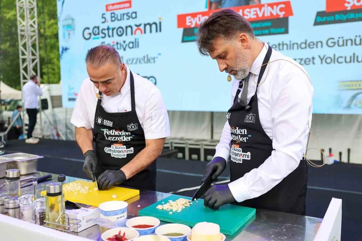 Bursa Büyükşehir Belediye Başkan Vekili Şahin Biba, bu yıl ‘fetheden Lezzetler’ temasıyla düzenlenen Uluslararası 5. Bur