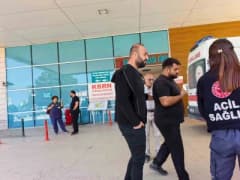 Bursa İnegöl'de iş kazasında kopan parmağın buz torbasıyla korunduğu an