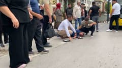Bursa İnegöl'de özel halk otobüsünün çarptığı yaşlı kadın hastaneye kaldırıldı