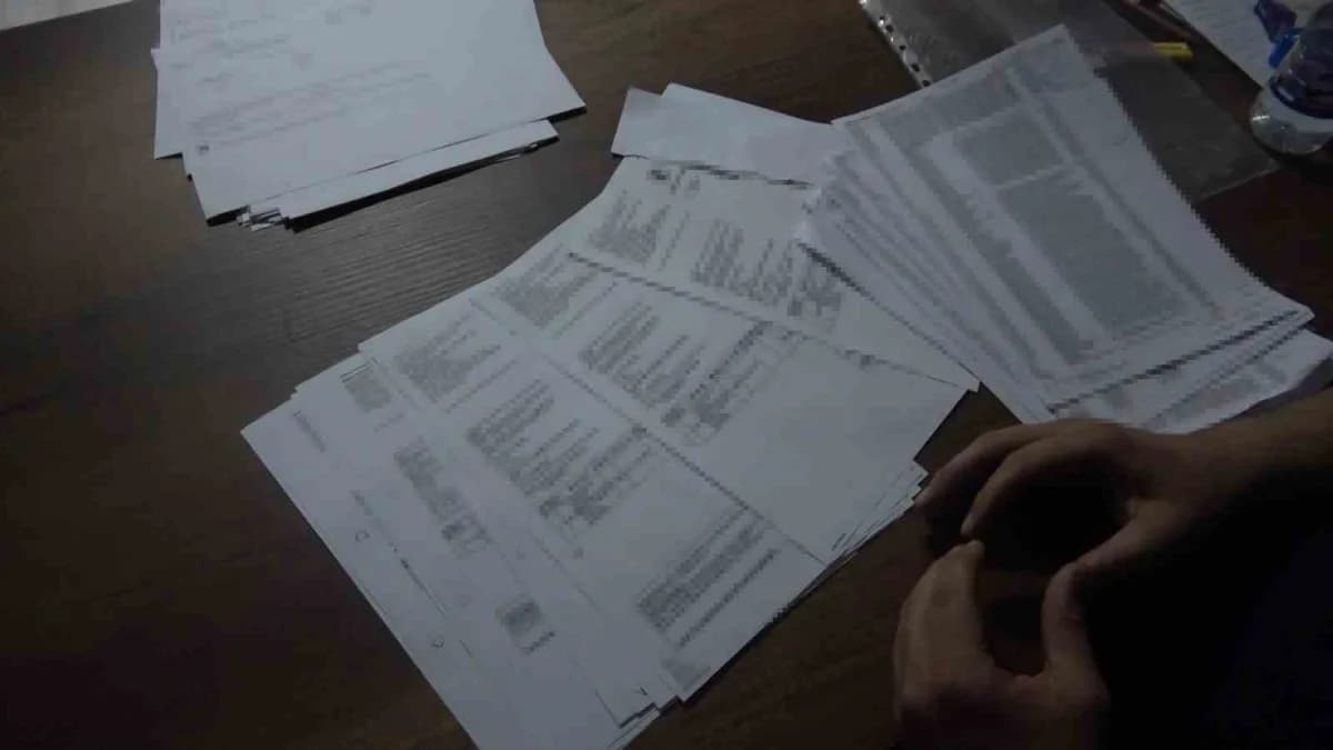 Bursa'da konut yapma vaadiyle vatandaşlardan para topladıkları ve kooperatif hesabındaki yaklaşık 1 milyar 400 milyon li
