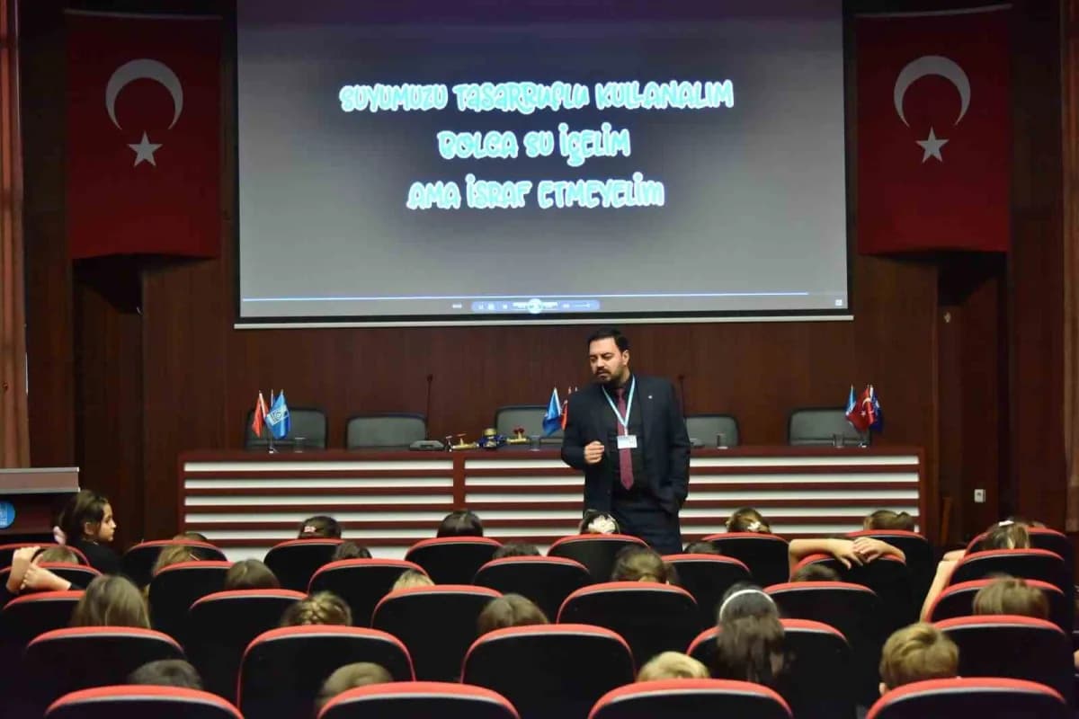 Bursa Büyükşehir Belediyesi, ufak yaşta su Bilinci oluşturmak, suyun sınırlı bir kaynak olduğunu anlatmak ve sürdürülebi