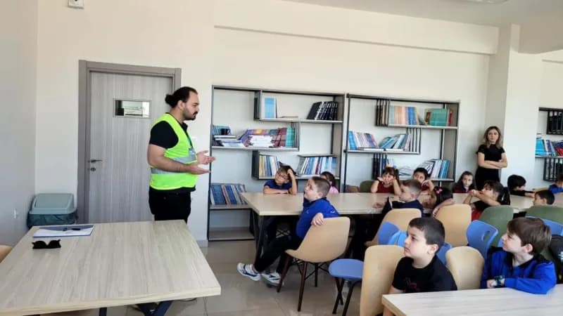 Bursa Büyükşehir Belediyesi, ufak yaşta su Bilinci oluşturmak, suyun sınırlı bir kaynak olduğunu anlatmak ve sürdürülebi