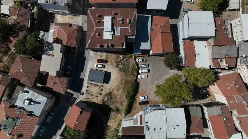 Söz konusu alanda 15-20 aracın park edebildiğini belirten Dursun, bölgeye kalıcı hizmetler kazandırmak istediklerini ifa