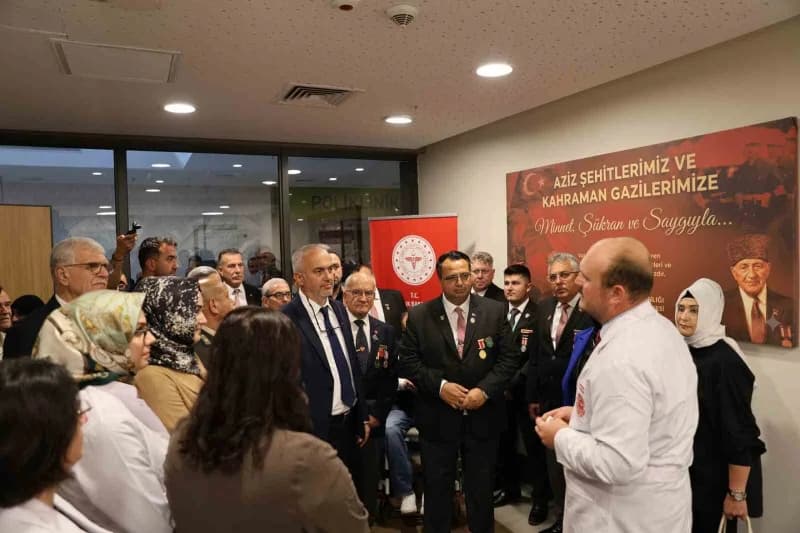 Bursa Şehir Hastanesi'nde üç yeni hizmet devreye girdi. Şehit yakınları ile gazilere tedavi önceliği sağlanması amacıyla
