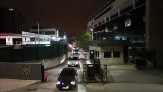 Bursa’da suç örgütlerine yönelik operasyonda ele geçirilen ruhsatsız tabanca ve mühimmatlar