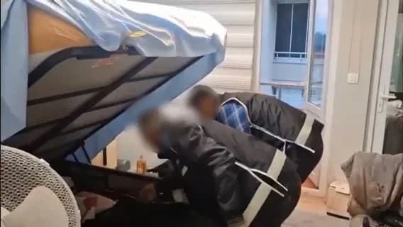Ekipler tarafından Nilüfer, Osmangazi ve Yıldırım ilçelerinde bulunan toplam 12 adrese eş zamanlı operasyon düzenlendi.
