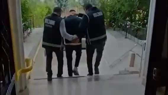 Bursa'nın Nilüfer, Osmangazi ve Yıldırım ilçelerinde 12 adrese eş zamanlı baskın düzenlenirken, operasyon kapsamında göz