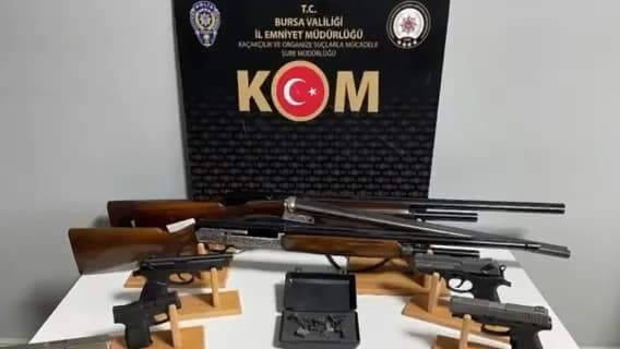 Bursa’da suç örgütleriyle iltisaklı olduğu değerlendirilen şahıslara yönelik düzenlenen operasyonda çok sayıda ruhsatsız