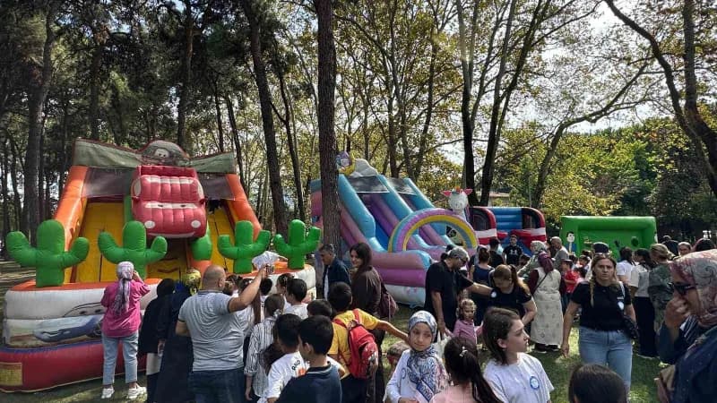 Bursa Tip 1 Diyabetliler Derneği tarafından Bu yıl 10’uncusu düzenlenen Diyabet Şenliği, diyabetli çocuklar, gençler ve