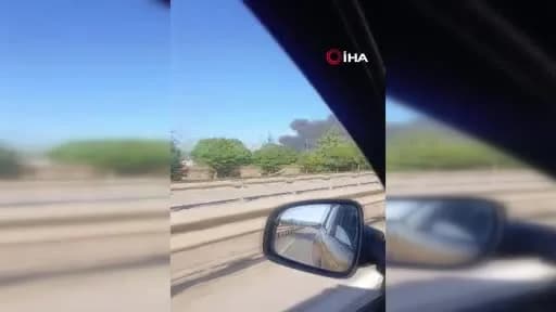 Bursa Yenişehir'de siyah incirlerin işlendiği soğuk hava deposundan yükselen siyah dumanlar