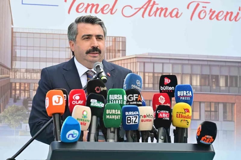 Yıldırım Belediyesi, kentin sosyal ve kültürel yaşamına değer katacak önemli bir projeyi daha hayata geçiriyor. Temeli a