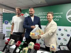 Bursaspor Basketbol takımının yeni sezon şort sponsorluğu ve tribün isim sponsorluğu anlaşması imza töreni