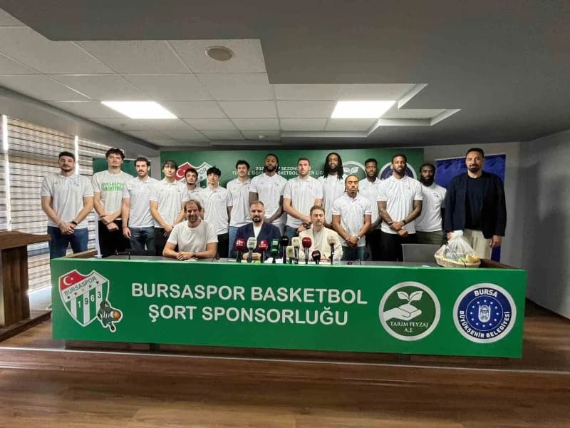 Bursaspor Basketbol, yeni sezon öncesinde Bursa Büyükşehir Belediyesi iştiraki Tarım ve Peyzaj a.ş. İle şort sponsorluğu