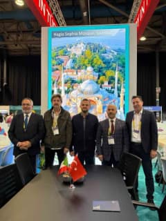 Bursa Uludağ Üniversitesi heyeti EAIE 2026 konferansında uluslararası iş birlikleri için görüşmeler yapıyor