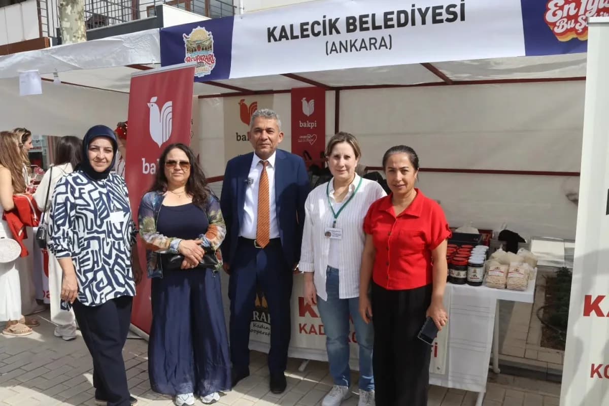 Denizli Çal’ın tarihi ve yöresel ürünlerinin sergilendiği Beypazarı Festivali standı