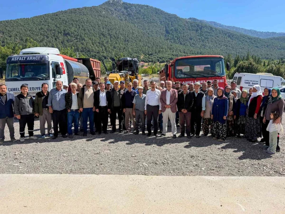 Çameli’nin Cevizli Mahallesi’nde tamamlanan asfalt çalışmasının açılışı gerçekleştirildi. Belediye Başkanı Cengiz Arslan