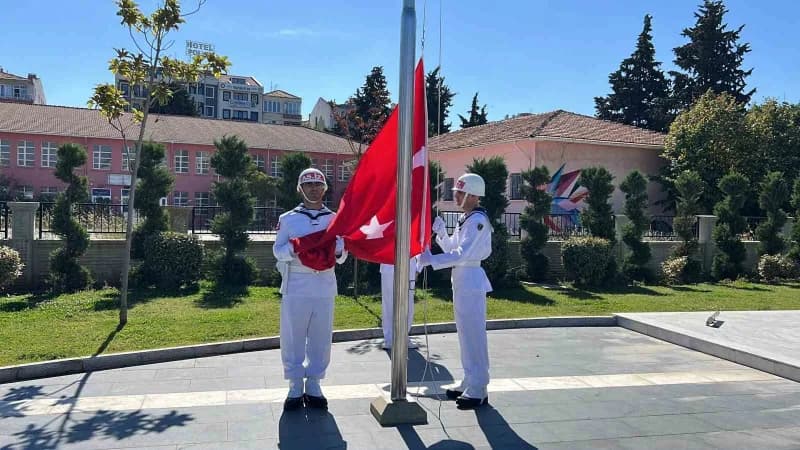 Çanakkale’de, 19 Eylül Gaziler Günü dolayısıyla çelenk töreni düzenlendi.