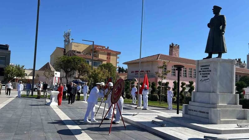 Çanakkale’de, 19 Eylül Gaziler Günü dolayısıyla çelenk töreni düzenlendi.