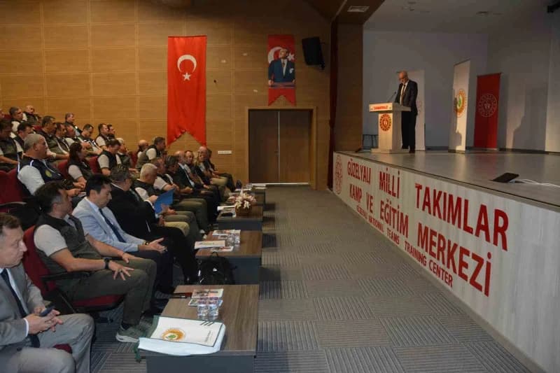 Çanakkale Orman Bölge Müdürlüğünde ‘Sürdürülebilir Orman Yönetimi Çalıştayı’ düzenlendi.