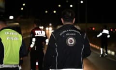 Çankırı’da polis ve jandarma ekiplerinin operasyon sırasında ele geçirilen malzemeler