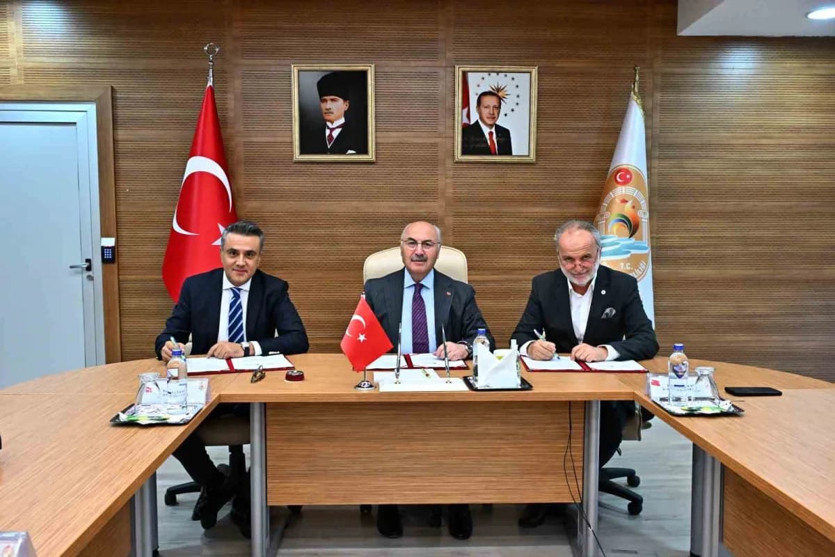 Denizli Çardak Organize Sanayi Bölgesi tarafından kendi kaynaklarıyla yapımı gerçekleştirilen Denizli Çardak OSB Mesleki