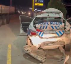 Sakarya'da kontrolden çıkan çekicinin karıştığı zincirleme trafik kazası sonrası olay yeri
