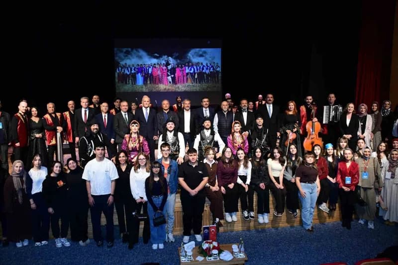 Türk edebiyatının ve Kırım Tatar Türklerinin usta kalemlerinden Cengiz Dağcı, vefatının 15'inci yılında Anadolu Mektebi