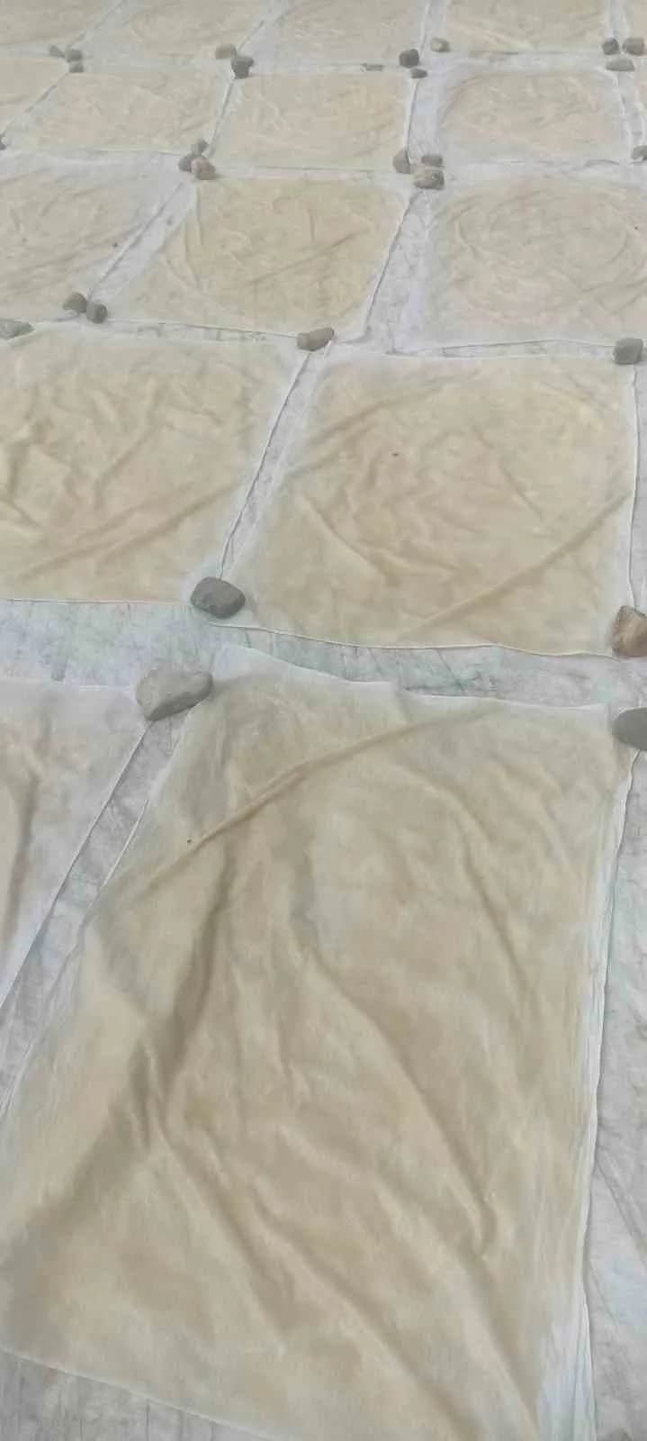 Üzüm üretimi ile ünlü Diyarbakır'ın Çermik ilçesinde pestil yapımına başlandı.