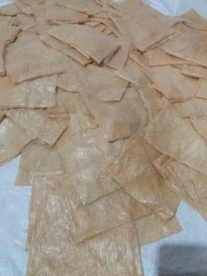 Üzüm üretimi ile ünlü Diyarbakır'ın Çermik ilçesinde pestil yapımına başlandı.