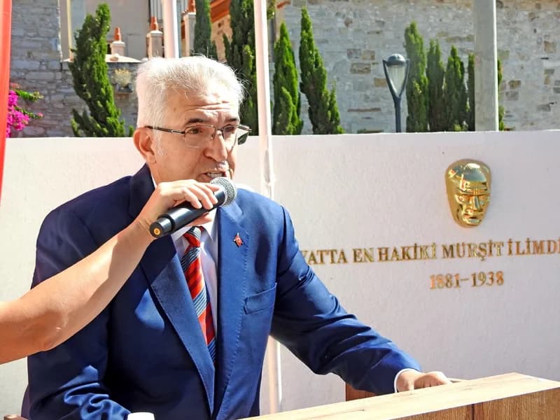 55 yıl önceki öğrenci Hakan Güvener