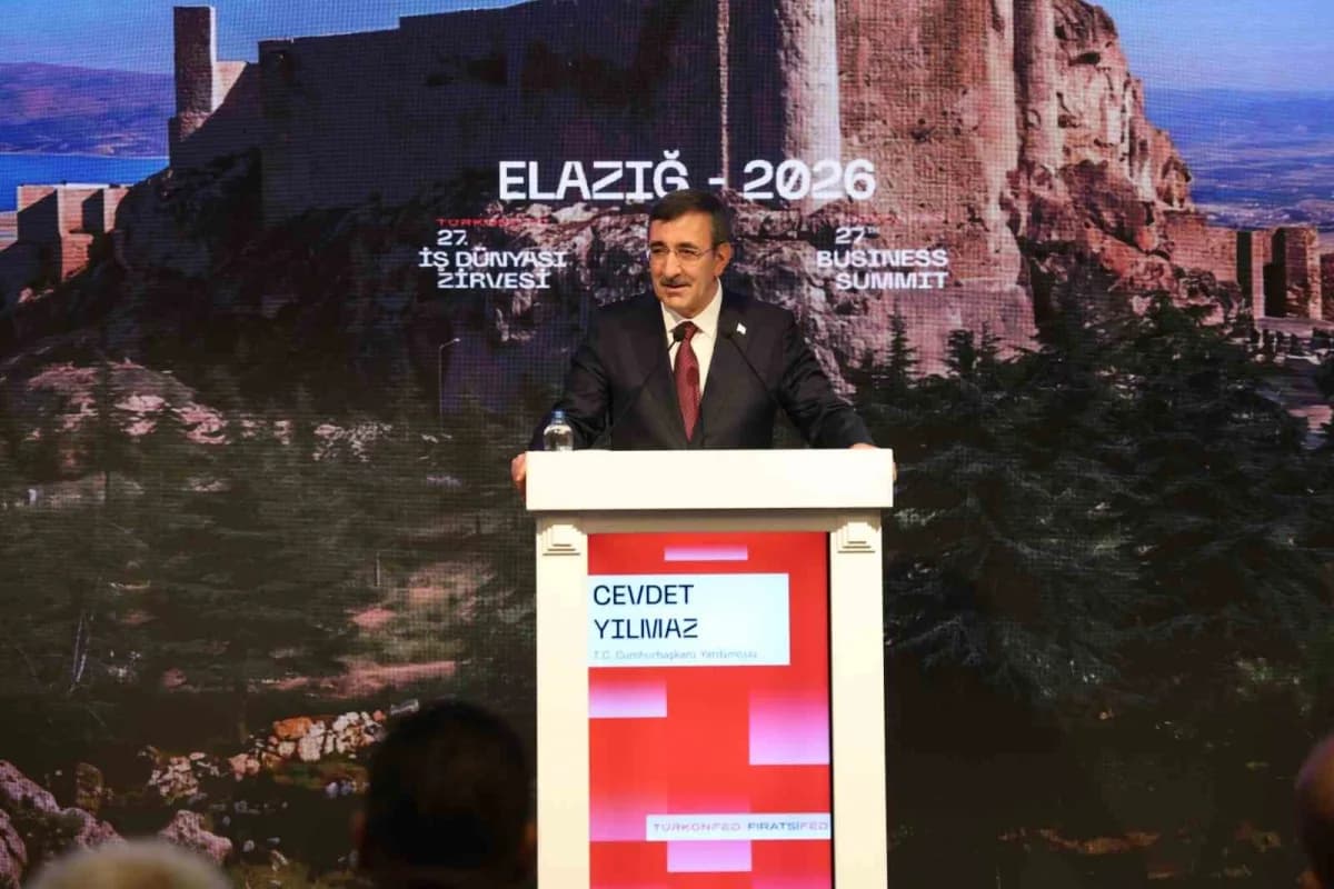 ELAZIĞ'da türkonfed 27. İş Dünyası Zirvesi'ne katılan Cumhurbaşkanı Yardımcısı Cevdet Yılmaz açıklamalarda bulundu.